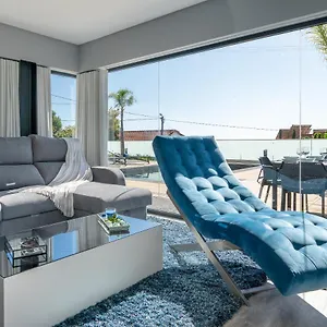 Casa Mariana By Rent2u, Lda Vakantiehuis
